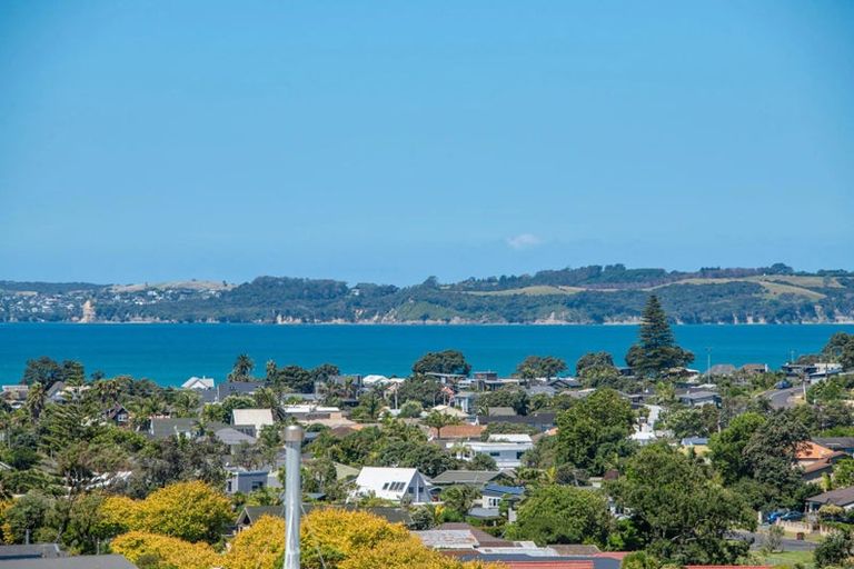 Photo of property in 1/213 Hibiscus Coast Highway, Red Beach, 0932