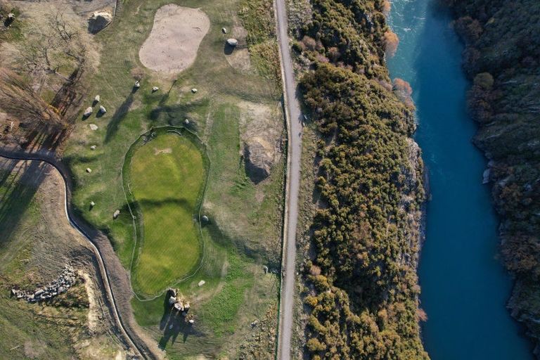 Photo of property in Gibbston Resort, 108 Toms Creek Road, Gibbston, Queenstown, 9371