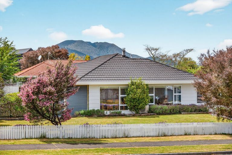 Photo of property in 39 Acacia Bay Road, Nukuhau, Taupo, 3330