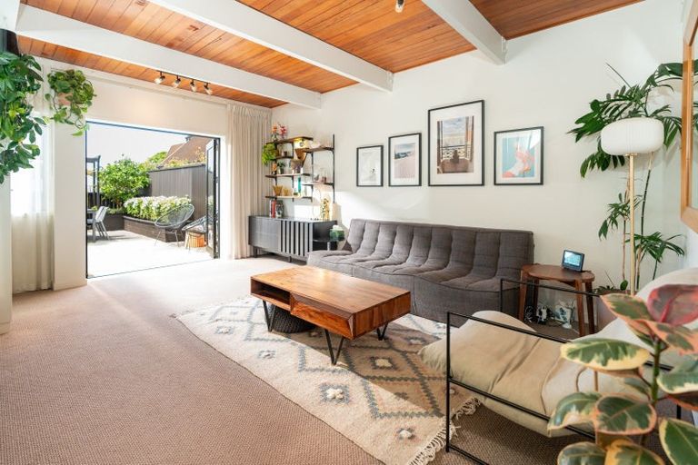 Photo of property in Pitarua Court, 11u6 Pitarua Street, Thorndon, Wellington, 6011
