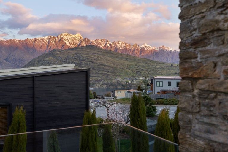 Photo of property in St Andrews Park, 66 Highview Terrace, Queenstown, 9300