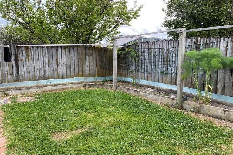 Photo of property in 63 Kona Crescent, Henderson, Auckland, 0610