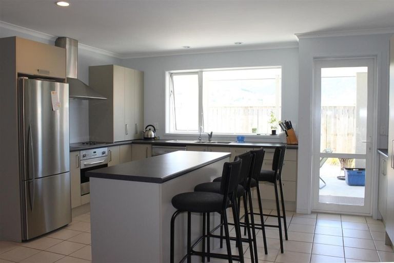 Photo of property in 32 Kendall View, Stoke, Nelson, 7011