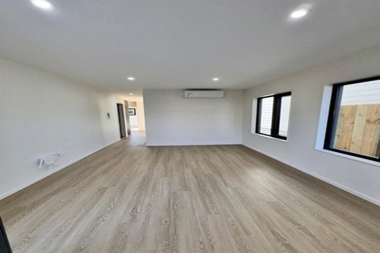 Photo of property in 9b Lismore Place, Papatoetoe, Auckland, 2025