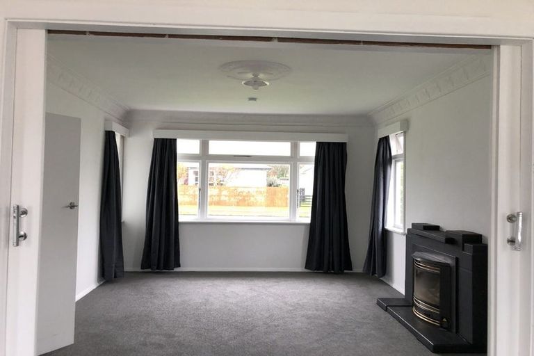 Photo of property in 18 Dudley Street, Levin, 5510