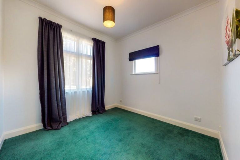 Photo of property in 3a Linwood Way, Island Bay, Wellington, 6023