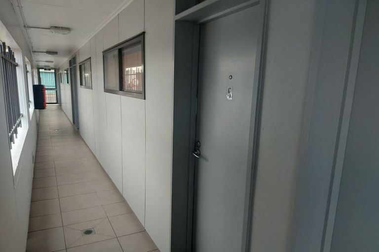 Photo of property in 5/7 Hall Avenue, Newtown, Wellington, 6021