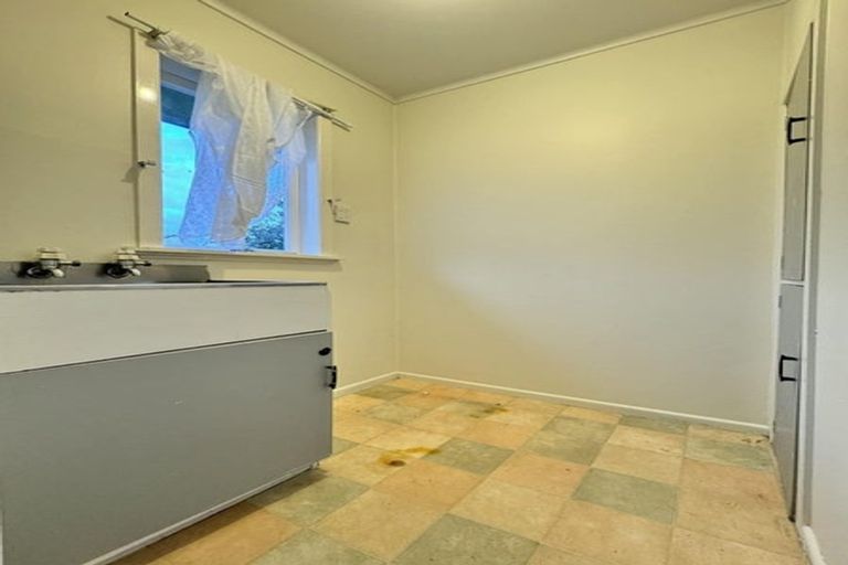 Photo of property in 183 Rathgar Road, Henderson, Auckland, 0610