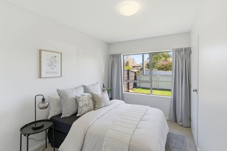 Photo of property in 1/318 Withells Road, Avonhead, Christchurch, 8042