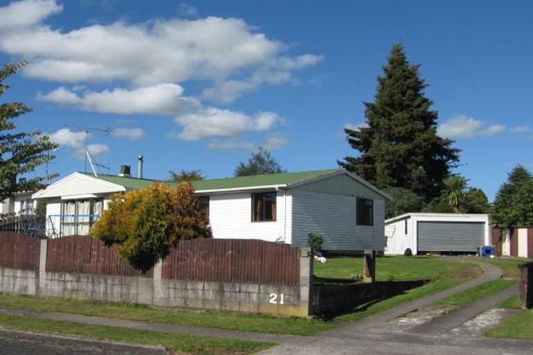 Photo of property in 21 Cairngorm Place, Tokoroa, 3420