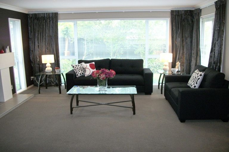 Photo of property in 15 Pentonville Close, Westmorland, Christchurch, 8025