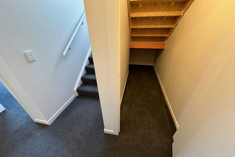 Photo of property in 34 Epic Way, Newlands, Wellington, 6037