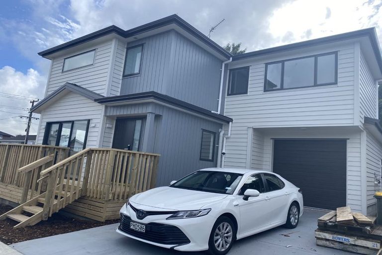 Photo of property in 9a Edwards Avenue, Henderson, Auckland, 0610