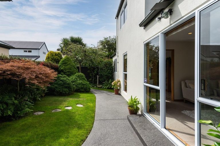 Photo of property in 2/38 Dover Street, St Albans, Christchurch, 8014