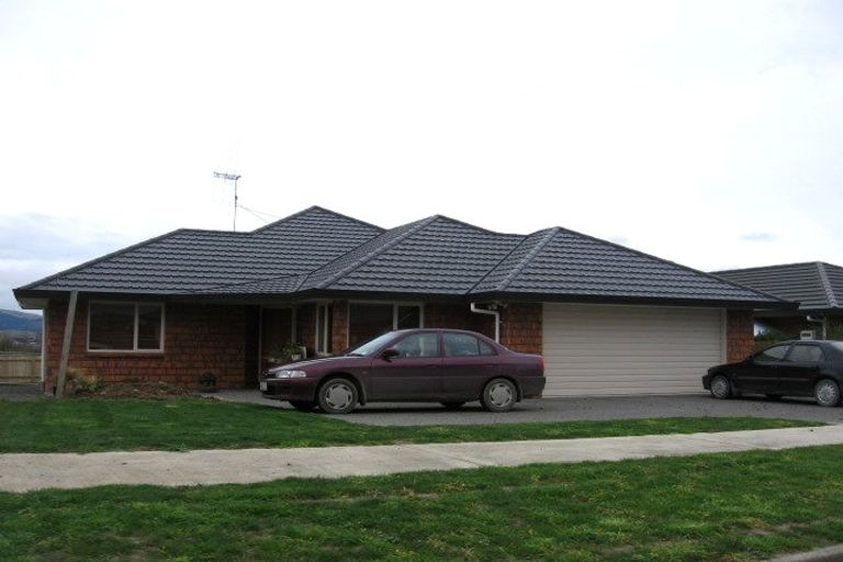 Photo of property in 61 Parnell Heights Drive, Kelvin Grove, Palmerston North, 4414