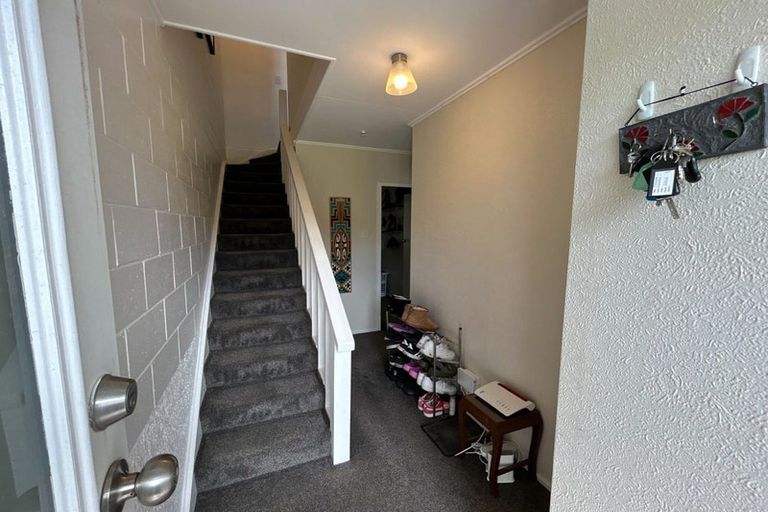 Photo of property in 3/12 Thornley Street, Titahi Bay, Porirua, 5022