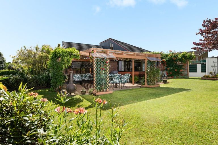 Photo of property in 15 Norrie Street, Te Puke, 3119