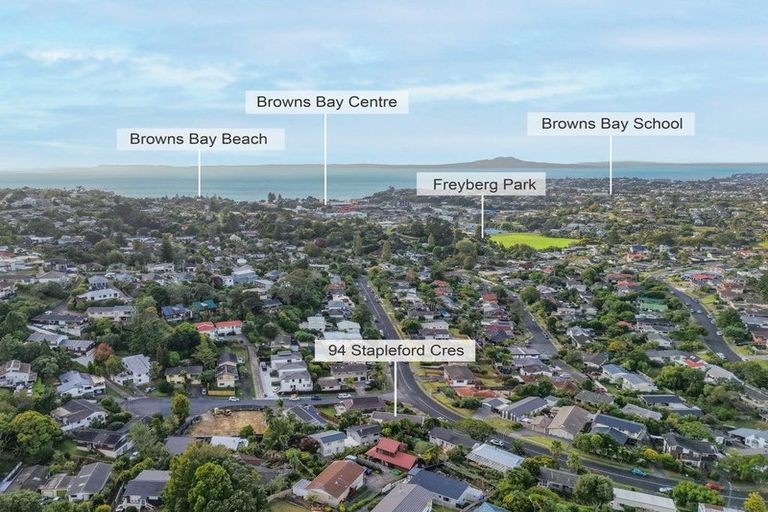 Photo of property in 94 Stapleford Crescent, Browns Bay, Auckland, 0630
