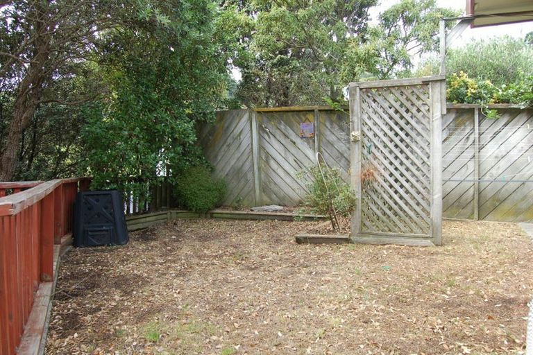 Photo of property in 2a Bay Lair Grove, Island Bay, Wellington, 6023