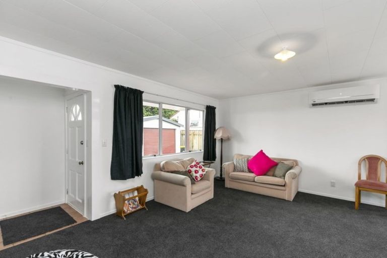Photo of property in 103b Montgomery Avenue, Karori, Wellington, 6012