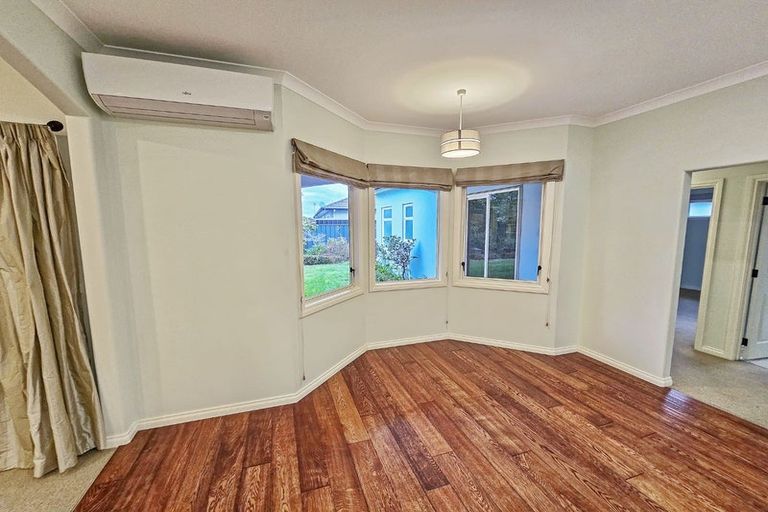 Photo of property in 16 Palliser Place, Poraiti, Napier, 4112