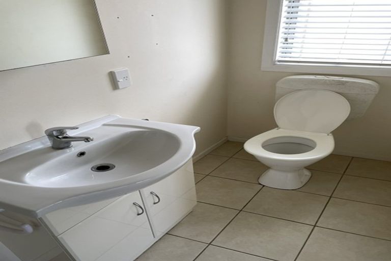 Photo of property in 30 Queen Street, Papakura, 2110