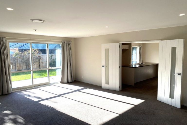 Photo of property in 32 Kenwyn Avenue, St Albans, Christchurch, 8052