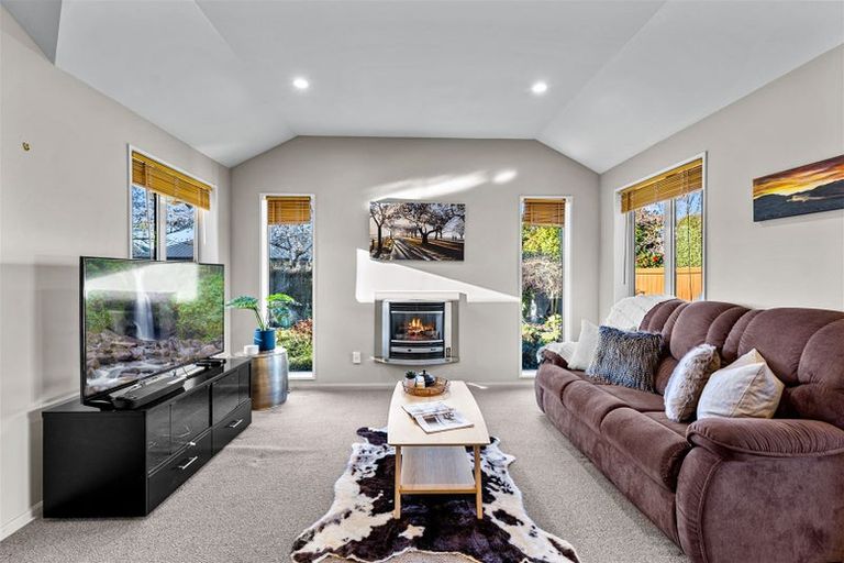 Photo of property in 18 Mistral Road, Northwood, Christchurch, 8051