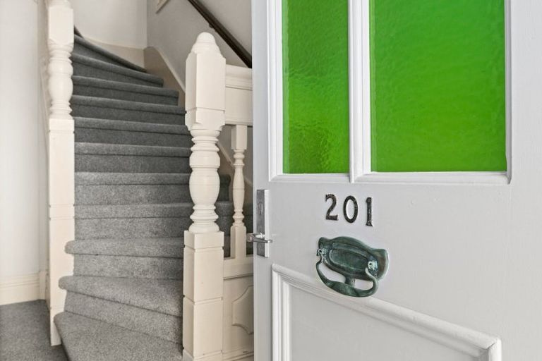 Photo of property in 201 Marine Parade, Napier South, Napier, 4110