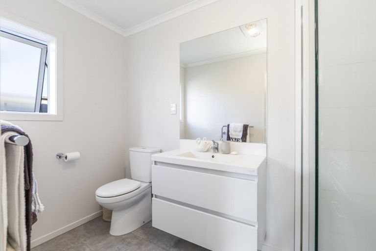 Photo of property in 797c Te Atatu Road, Te Atatu Peninsula, Auckland, 0610