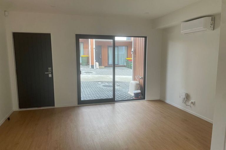Photo of property in 4/18 Dellwood Avenue, Henderson, Auckland, 0612