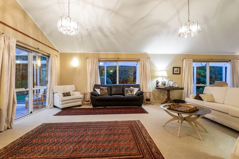 Photo of property in 12 Ngarara Road, Waikanae, 5036