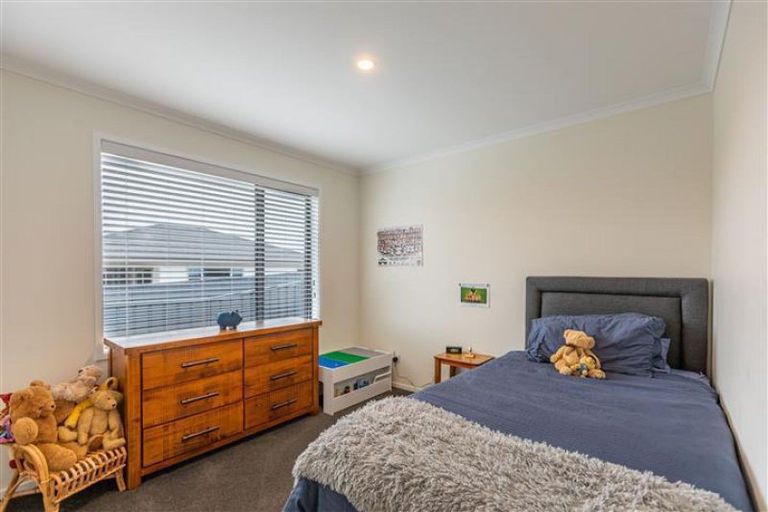 Photo of property in 20 Dee Street, Otane, 4202