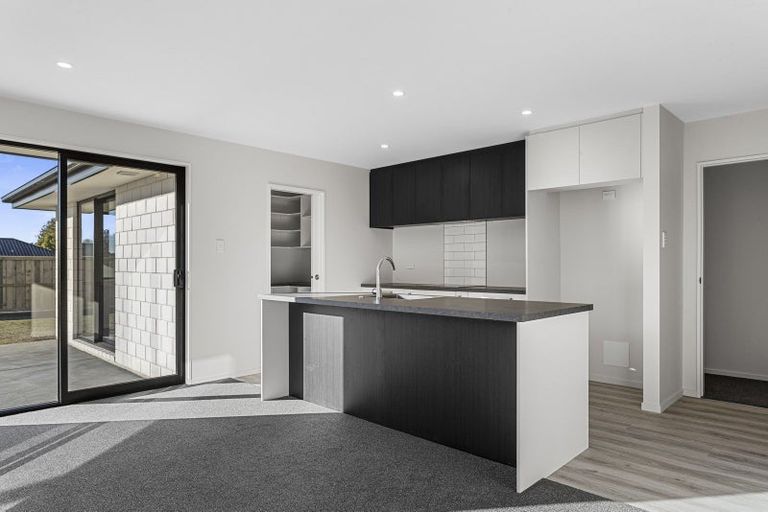 Photo of property in 14 Grey View Grove, Rangiora, 7400