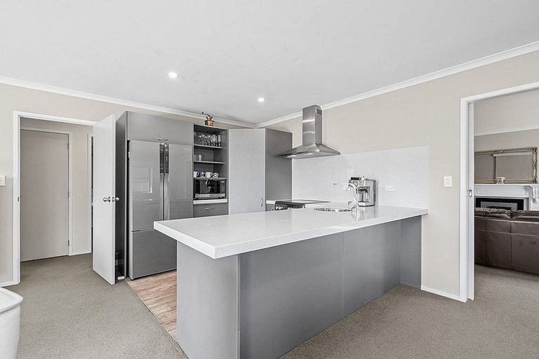 Photo of property in 5 Ara Kahika Lane, One Tree Point, 0118