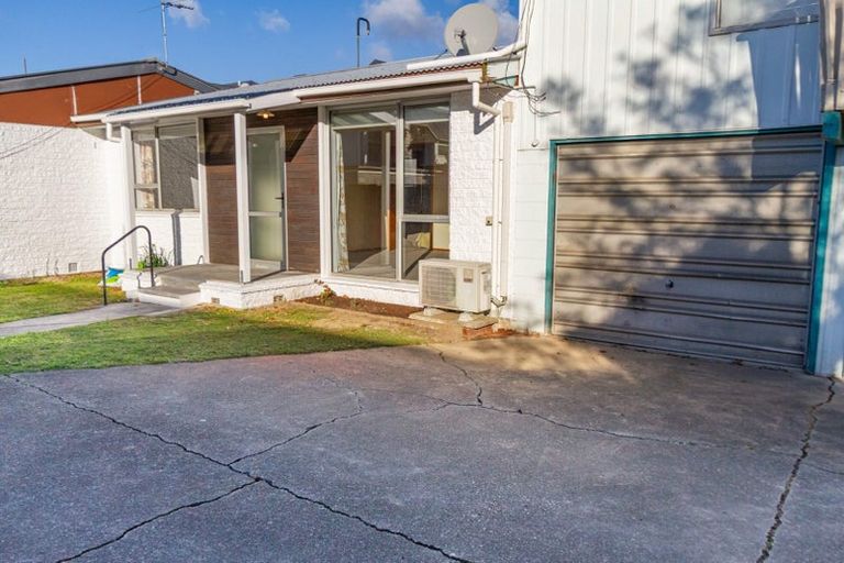 Photo of property in 2/541 Barbadoes Street, Edgeware, Christchurch, 8013