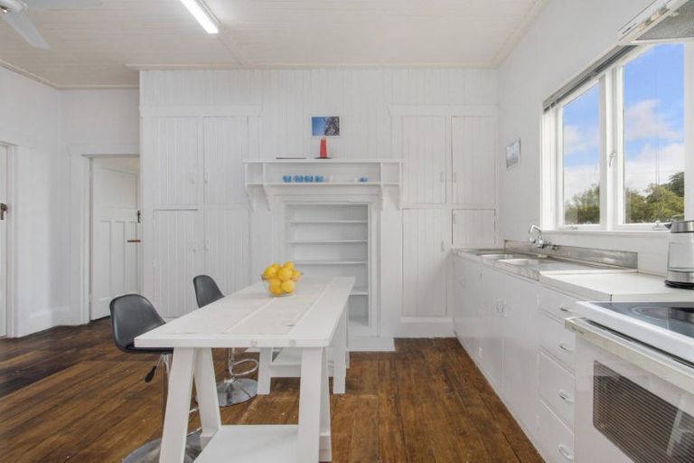 Photo of property in 56 Station Road, Paeroa, 3600