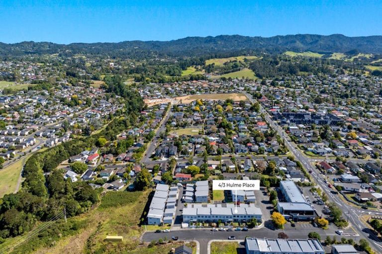 Photo of property in 4/3 Hulme Place, Henderson, Auckland, 0612