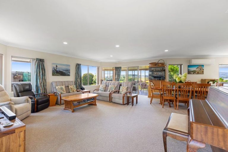Photo of property in 41 Plateau Heights, Mount Maunganui, 3116