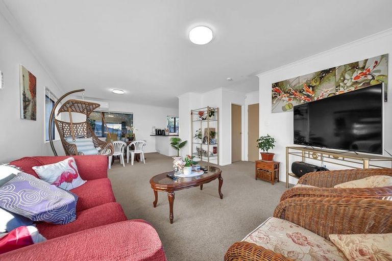 Photo of property in 88a Mili Way South, Ranui, Auckland, 0612