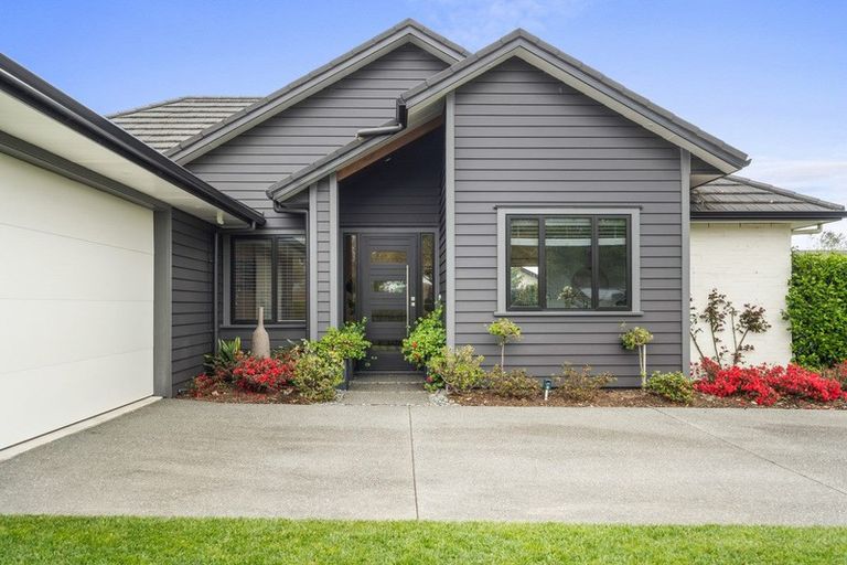 Photo of property in 119 Saint Kilda Road, Cambridge, 3434