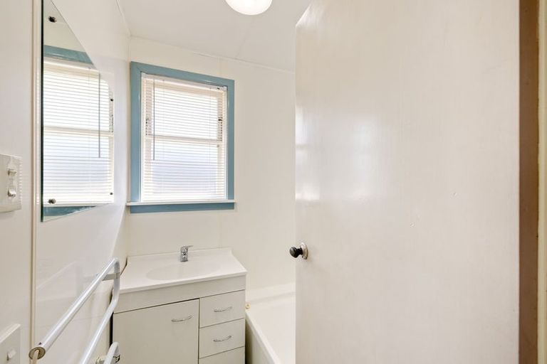 Photo of property in 20 Dunarnan Street, Avonside, Christchurch, 8061