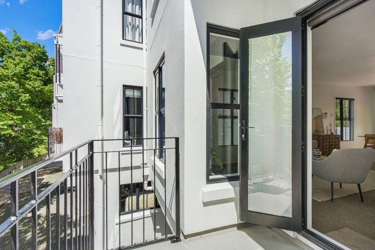 Photo of property in 358u7 The Terrace, Te Aro, Wellington, 6011