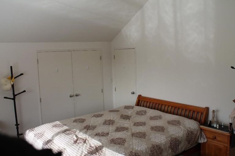 Photo of property in 2/86 Birkenhead Avenue, Birkenhead, Auckland, 0626