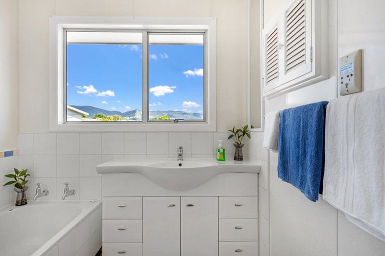 Photo of property in 10 Cornwall Place, Stoke, Nelson, 7011