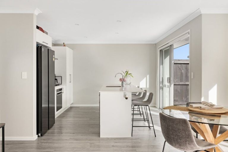 Photo of property in 3 Tractor Way, Papamoa, 3118