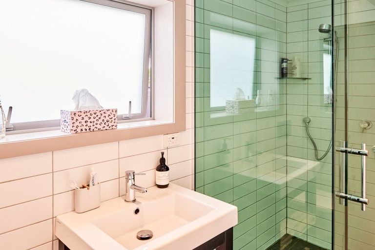 Photo of property in 215 Manly Street, Paraparaumu Beach, Paraparaumu, 5032