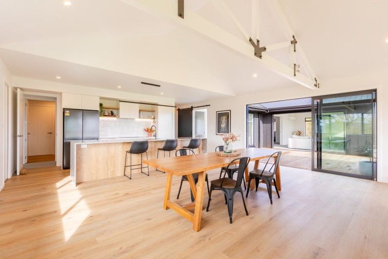 Photo of property in 1 Braehead Road, Otane, 4277