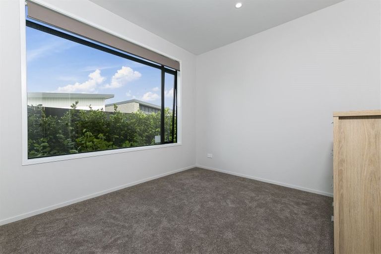 Photo of property in 12 Leadership Crescent, Papakura, 2110
