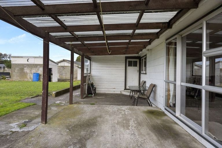 Photo of property in 1 Wood Street, Kakaramea, Patea, 4598